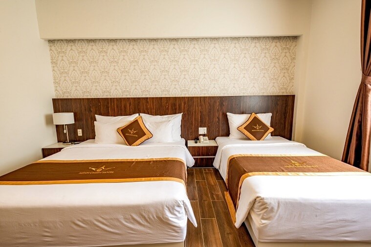 Premium Deluxe Triple